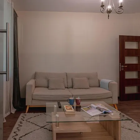 1 Bdr Next To National Palace Of Culture Appartement *