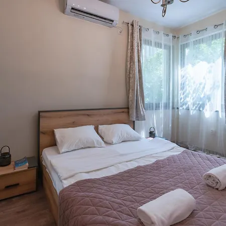 1 Bdr Next To National Palace Of Culture Apartment